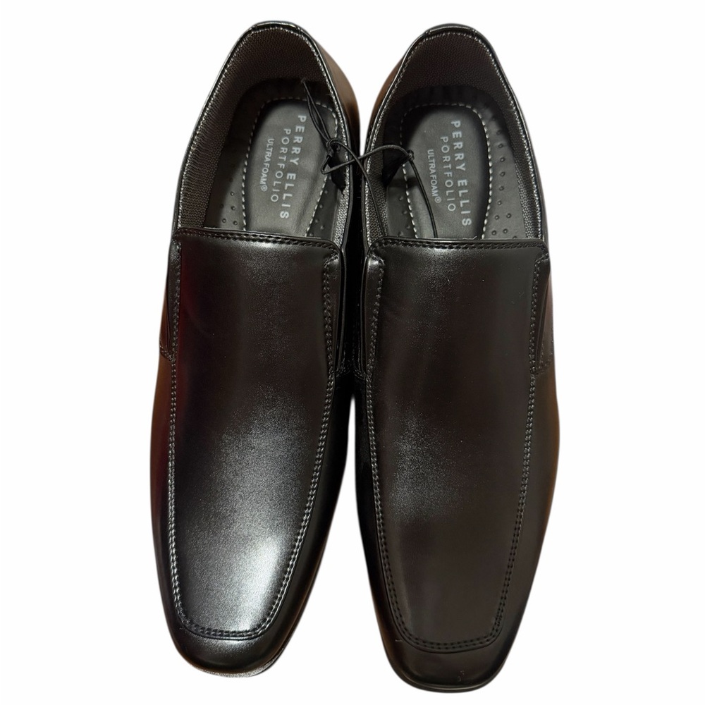 NWOT Perry Ellis Men's Sleek Black Slip-On Loafers Size 10 Wide